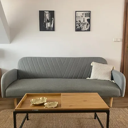 černý Tulipán - 6 Apartamento